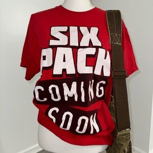 Vintage Red Graphic T Shirt‎
